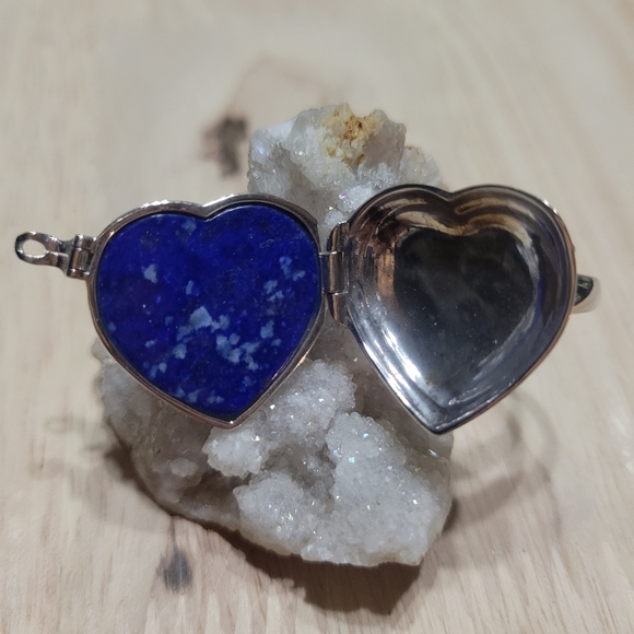 Sterling Silver Lapis Heart Ring - Picture 3 of 5